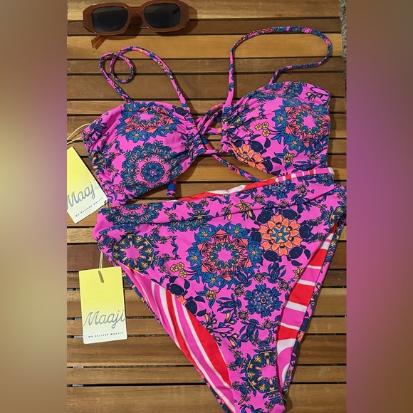 Maaji reversible bikini - Picture 1 of 3